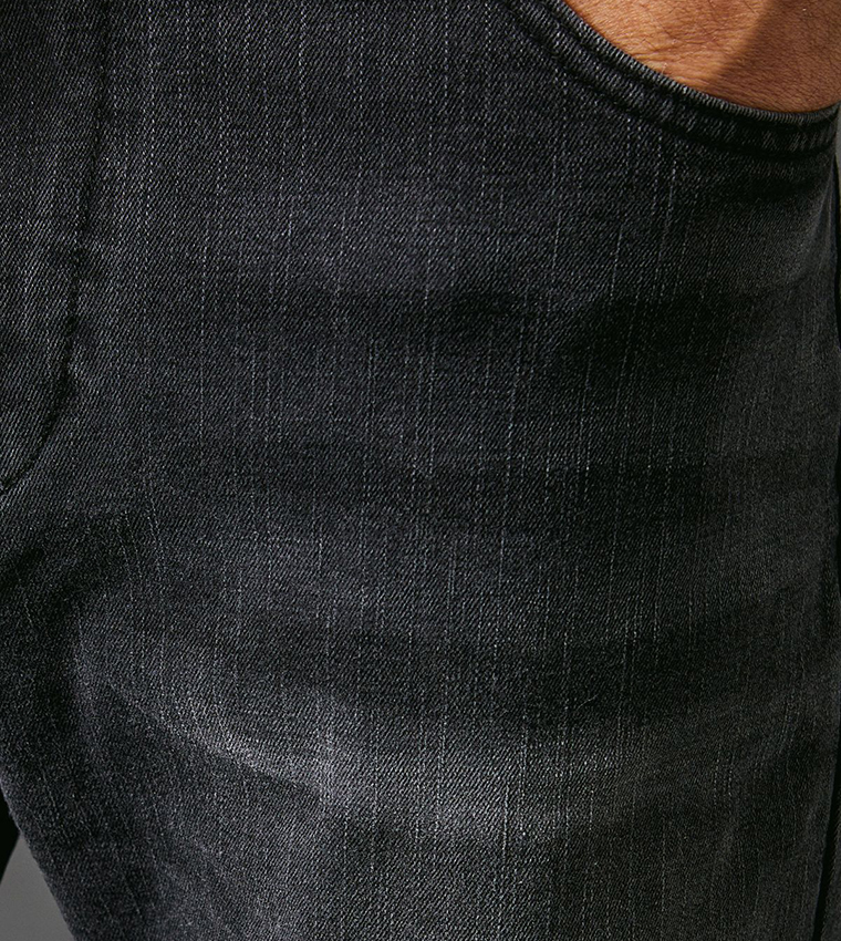 Washed Stretch Straight Fit Jeans
