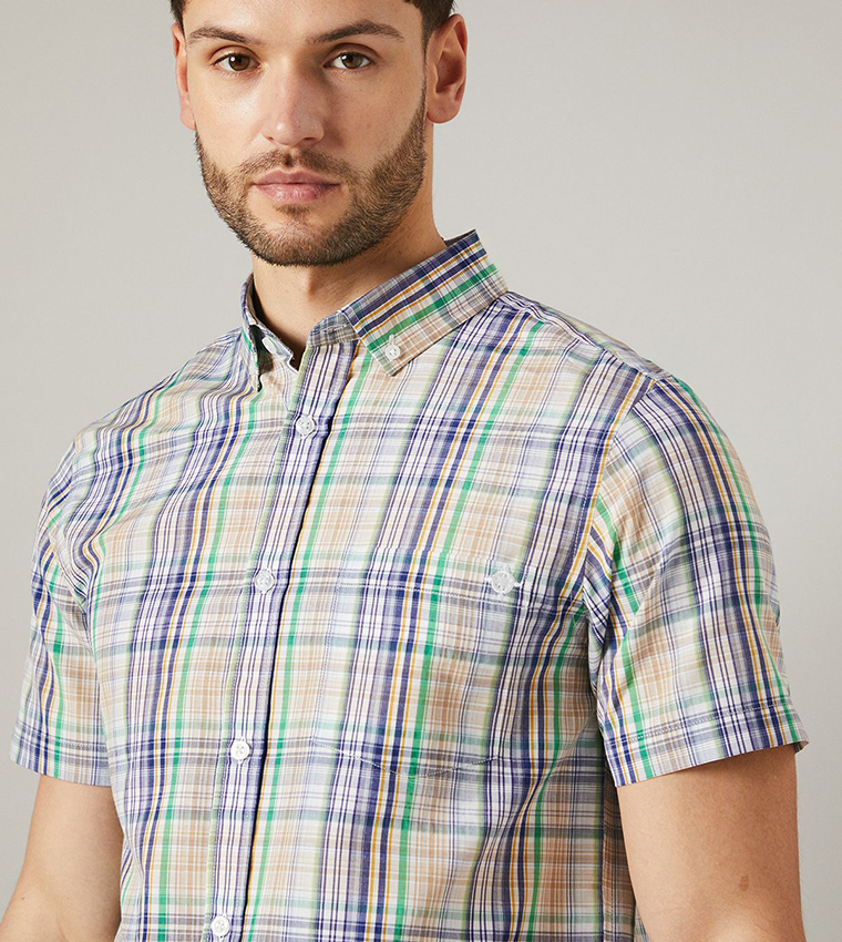 Plaid Short Sleeves Casual Shirt