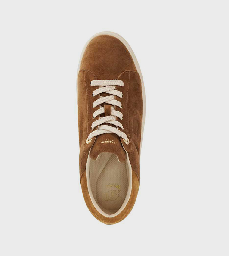 EDEN Round Toe Lace-Up Sneakers