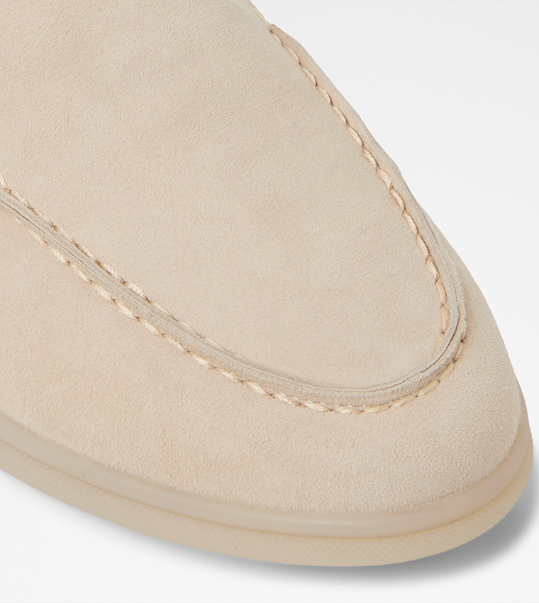 EDILICAN-IN Solid Round Toe Loafers
