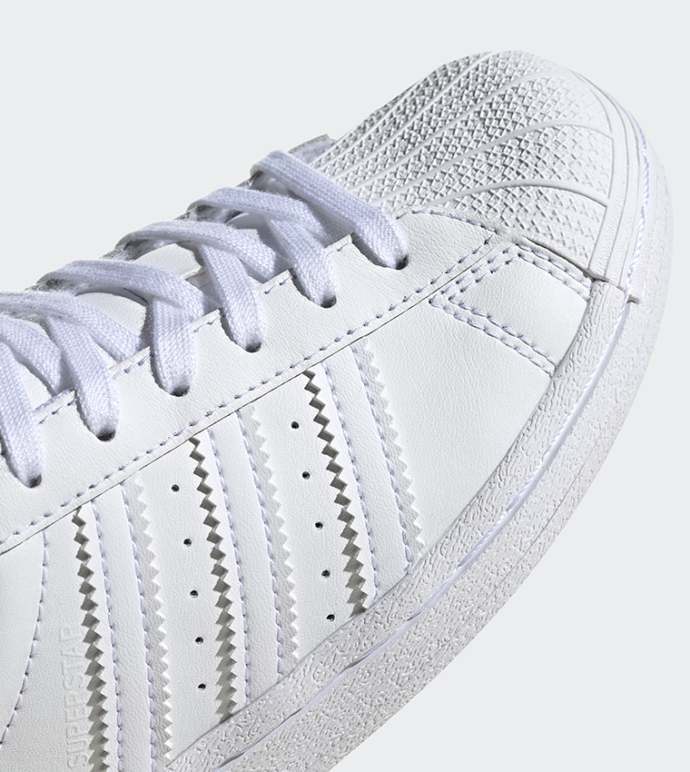 Superstar Low Top Sneakers