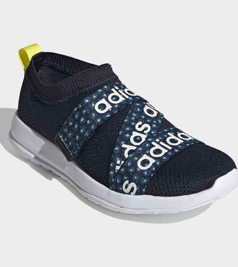 khoe adapt x sneakers