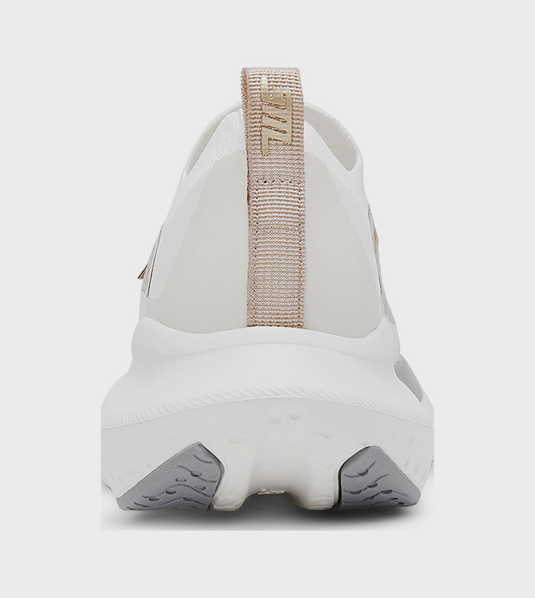 ELEVATE 6 Round Toe Slip-On Shoes