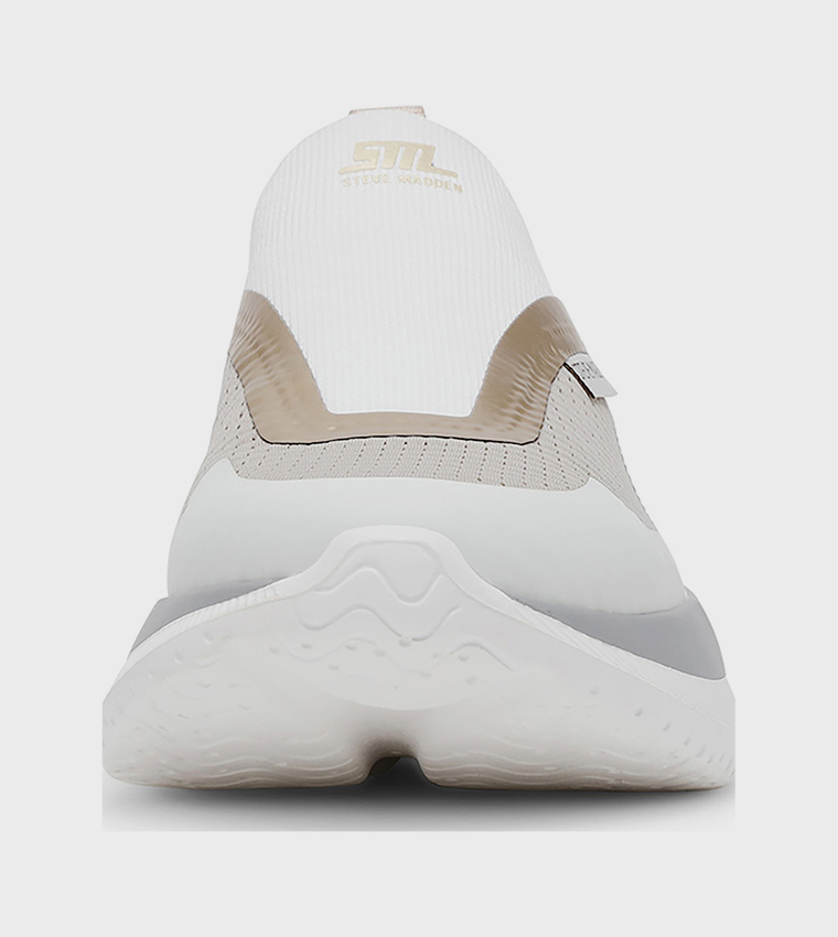 ELEVATE 6 Round Toe Slip-On Shoes