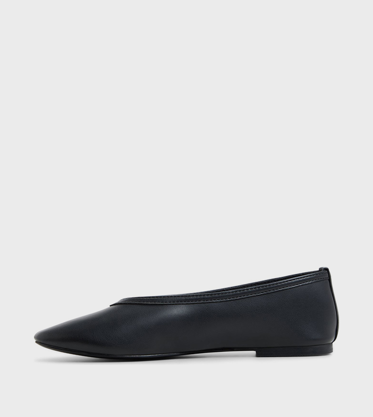 ELEYNORA Pointed Toe Ballerinas