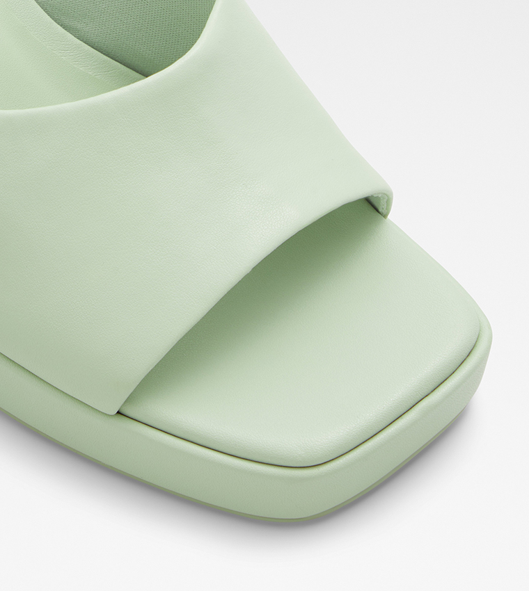 ELKIE Textured Platform Heels