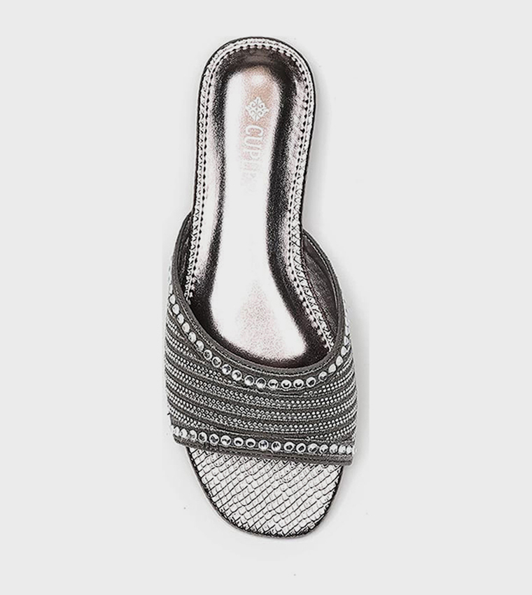 Embellished Open Toe Flat Sandals