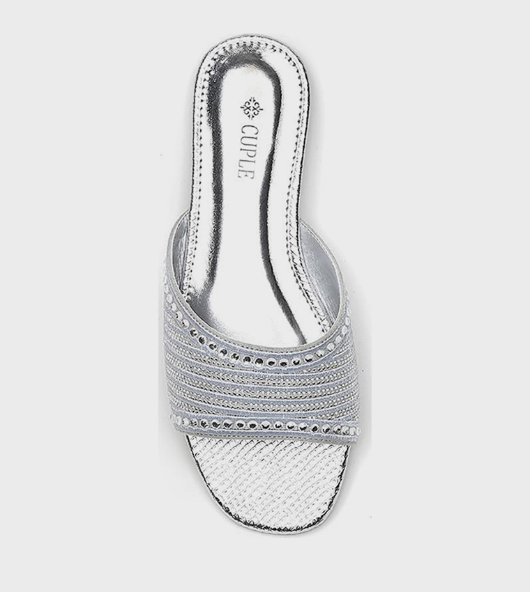 Embellished Open Toe Flat Sandals
