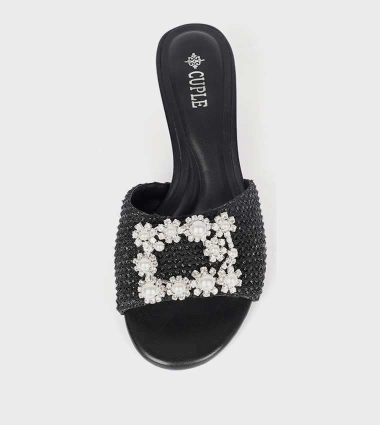 Embellished Open Toe Flat Sandals