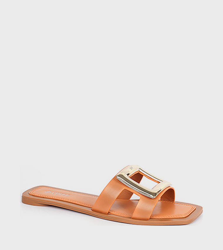Metal Accent Open Toe Flat Sandals