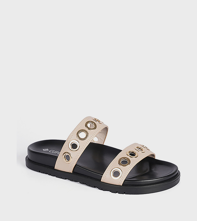 صندل كاجوال بمقدمة مفتوحة ومزين