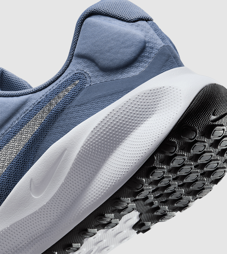 REVOLUTION 7 Lace Up Running Shoes