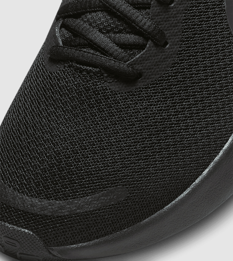 REVOLUTION 7 Textured Running Shoes
