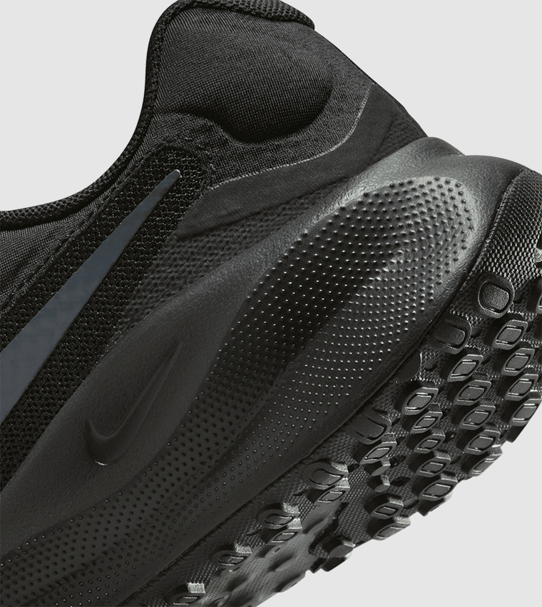 REVOLUTION 7 Textured Running Shoes
