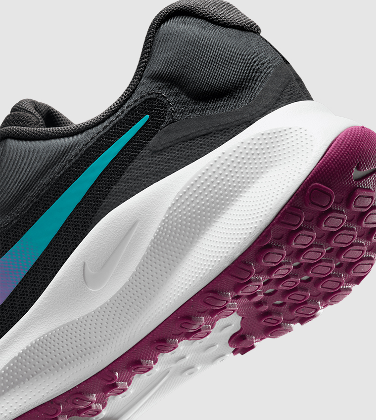 REVOLUTION 7 Textured Running Shoes