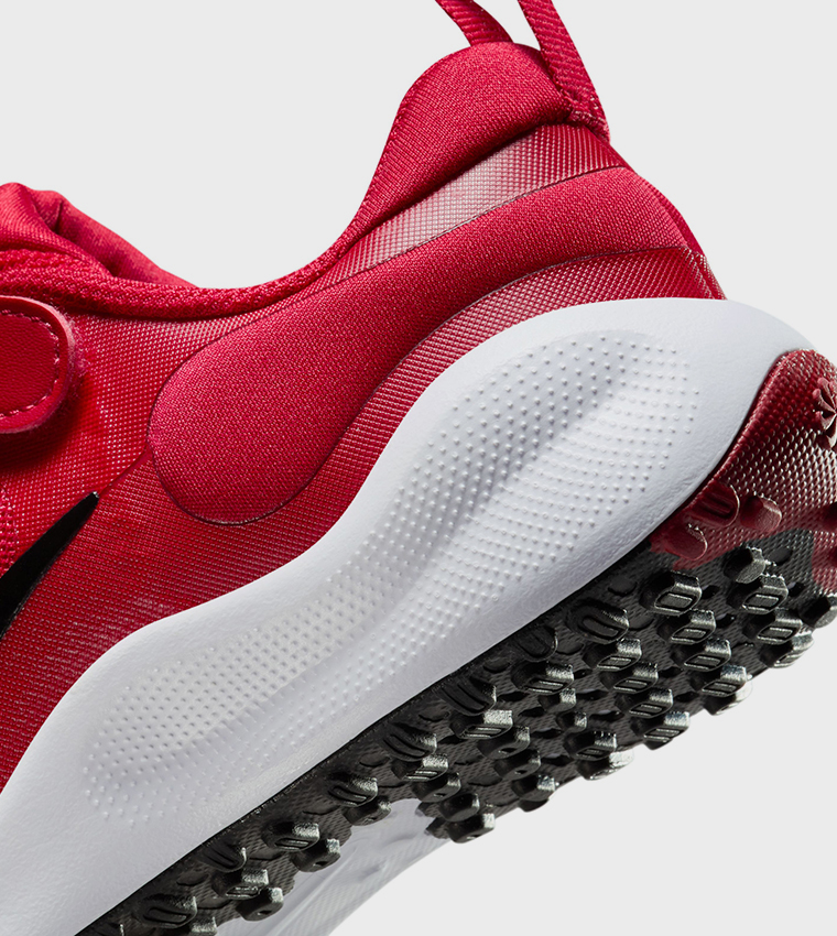 REVOLUTION 7 PSV Runner Sneakers