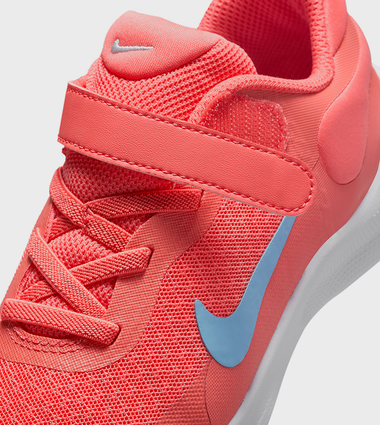 REVOLUTION 7 PSV Runner Sneakers