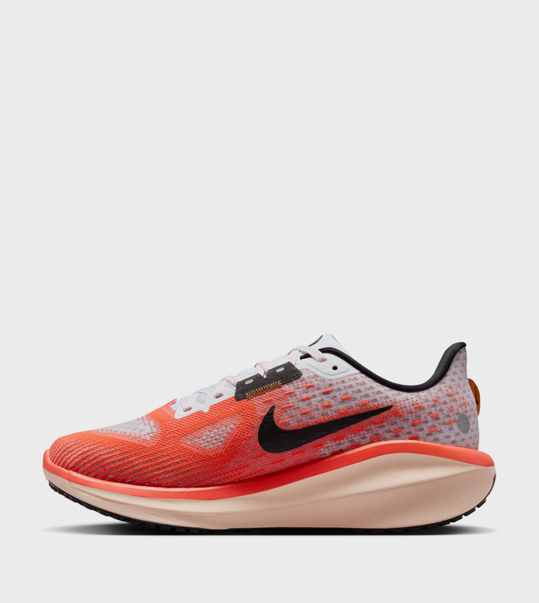 VOMERO 17 Runner Sneakers