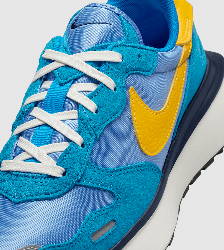 PHOENIX WAFFLE Low Top Sneakers