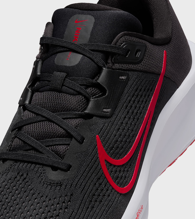 QUEST 6 Logo Print Running Shoes