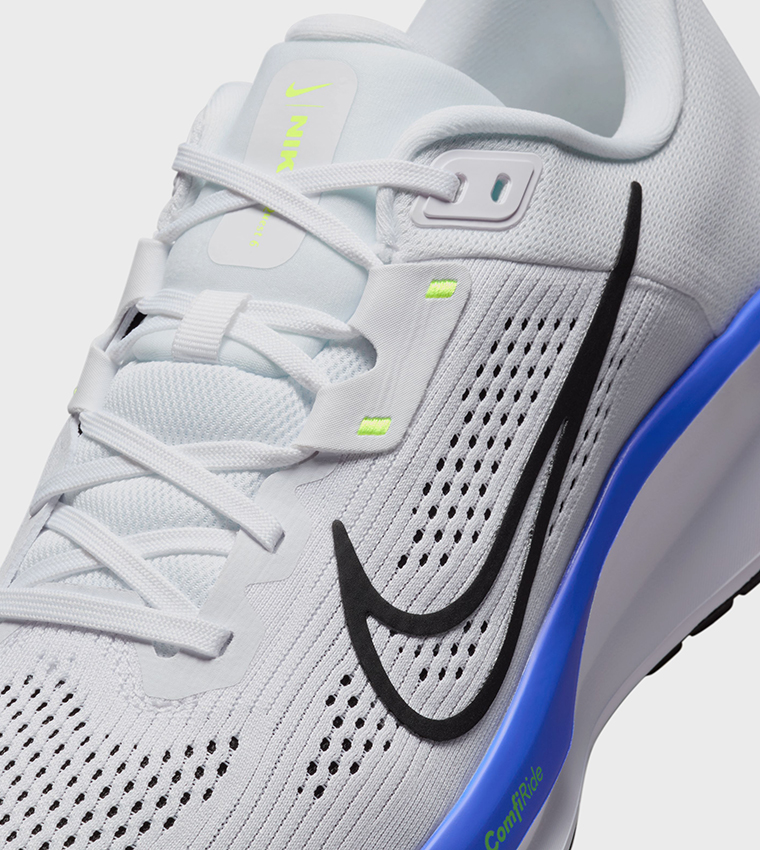 QUEST 6 Runner Sneakers