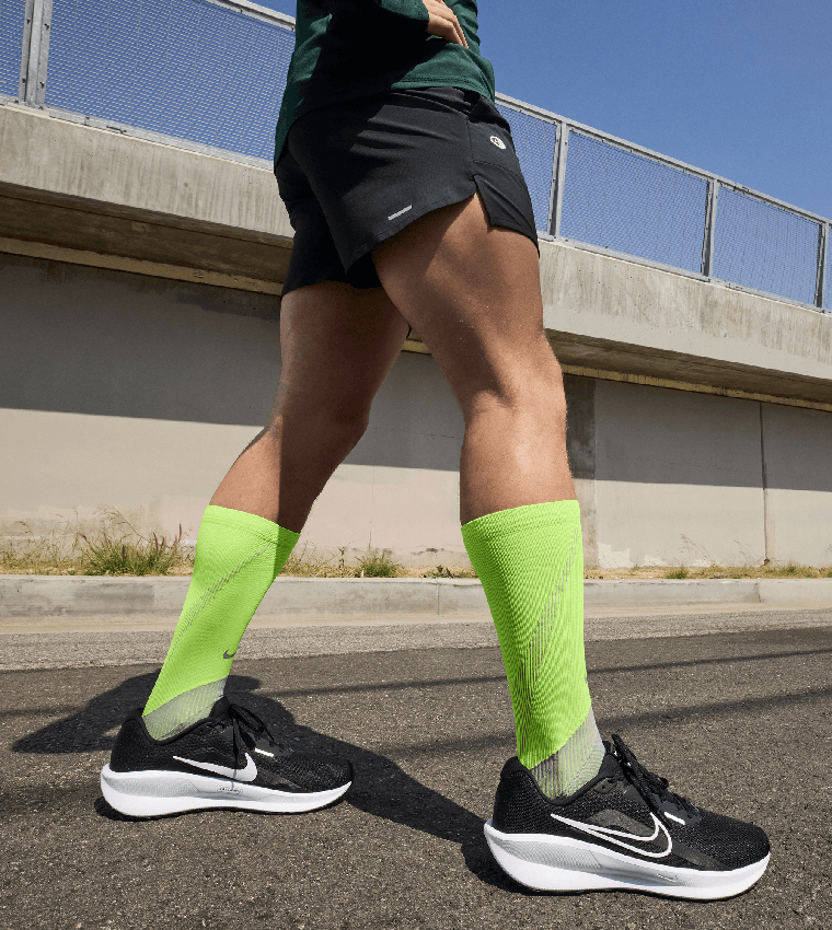 DOWNSHIFTER 13 Lace Up Running Shoes