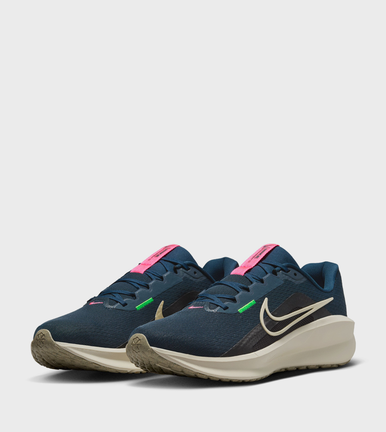 DOWNSHIFTER 13 Runner Sneakers