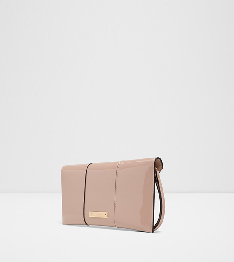 FEILLE Textured Flap Clutch Bag