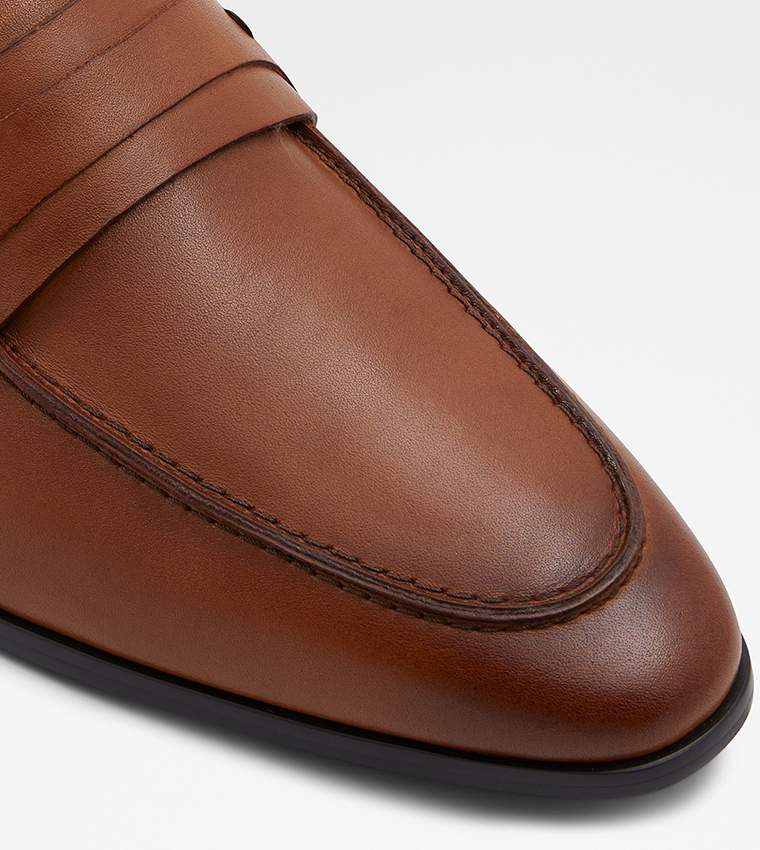 FERRO Slip-On Loafers