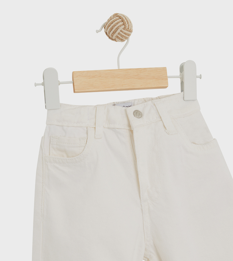 Button Closure Straight Fit Jeans