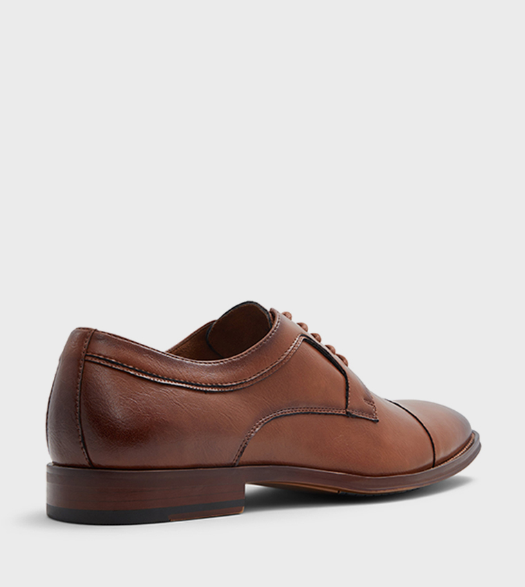 FITZWILLIAM Lace-Up Derby Shoes