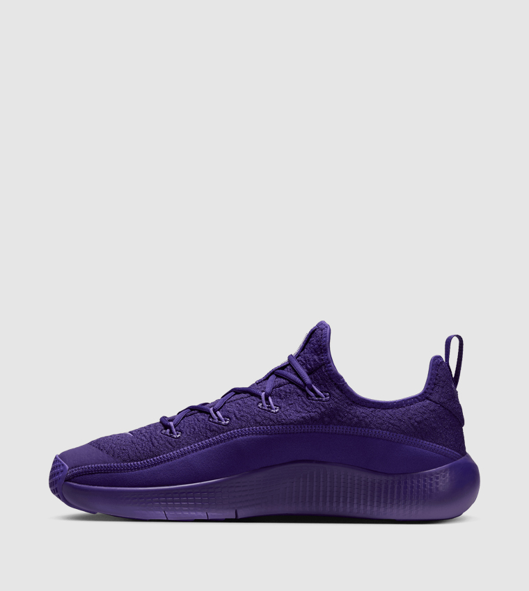ROYALTY Slip-On Training Shoes