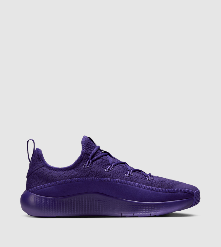 ROYALTY Slip-On Training Shoes