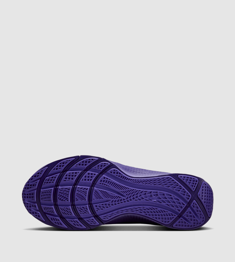 ROYALTY Slip-On Training Shoes