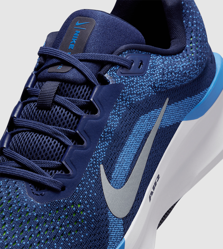 AIR WINFLO 11 Lace Up Running Shoes