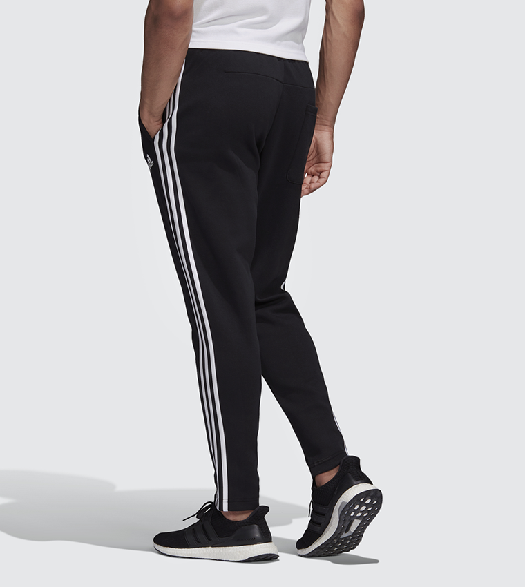 Adidas hotsell chinos black