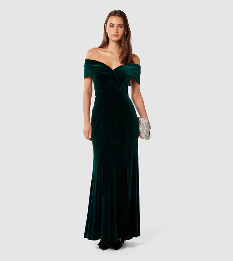 RENESMEE Off Shoulder Velvet Gown