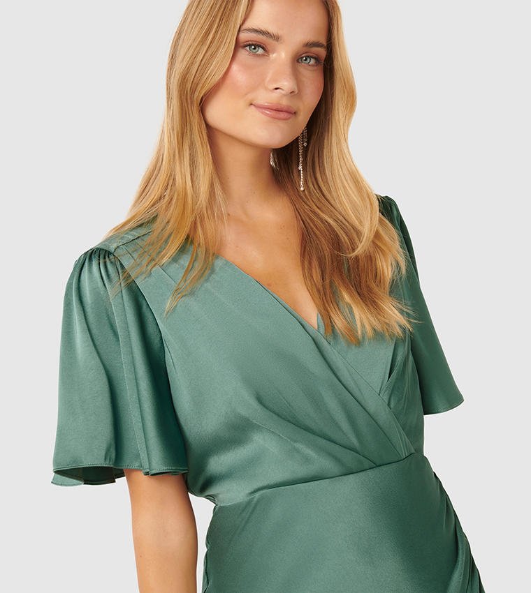 CHELSEA Flutter Sleeves Satin Maxi Dress