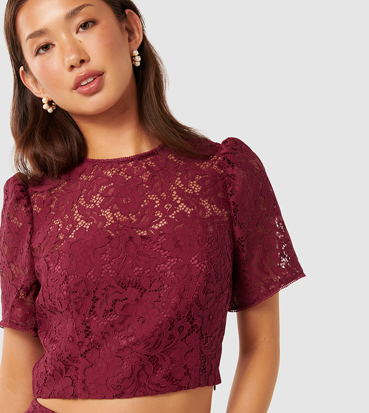 DEHLIA Lacy Cropped Top