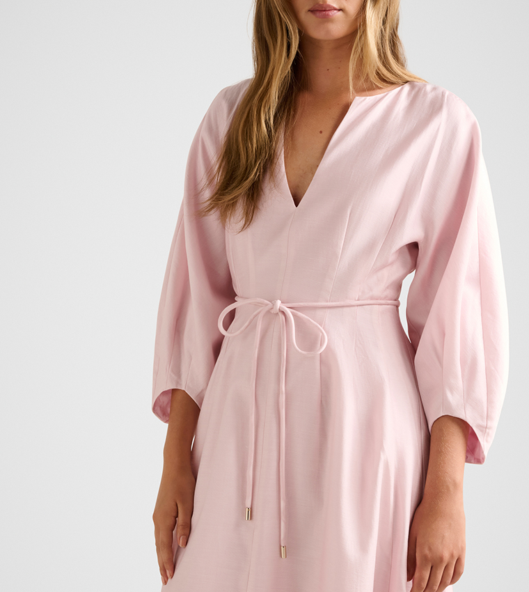 SCARLETT Solid Cocoon Sleeves Midi Dress