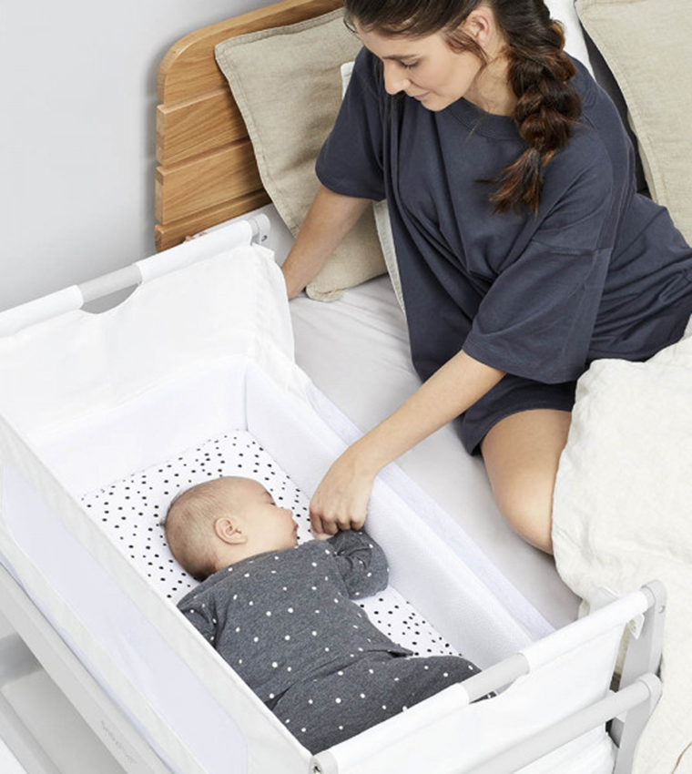  Babygrow Pod4 Baby Bedside Crib Safety Tested, Breathable Mattress and Dual View Mesh Windows - 100 L x 95 W x 49 H cm, Haze Grey