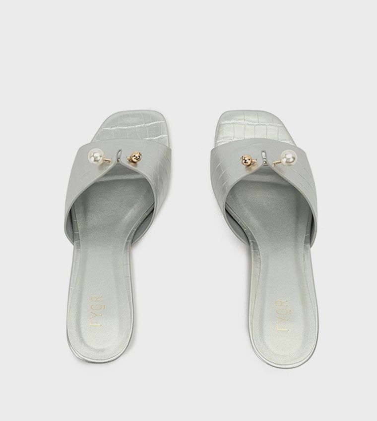 Textured Open Toe Kitten Heel Sandals
