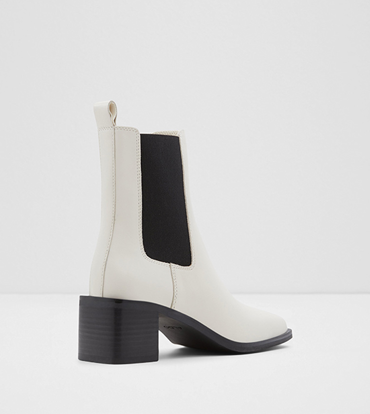 FOAL Square Toe Ankle Length Boots