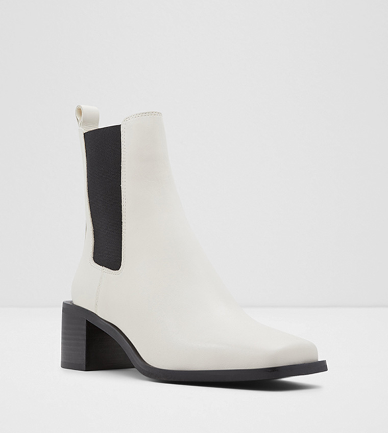 FOAL Square Toe Ankle Length Boots