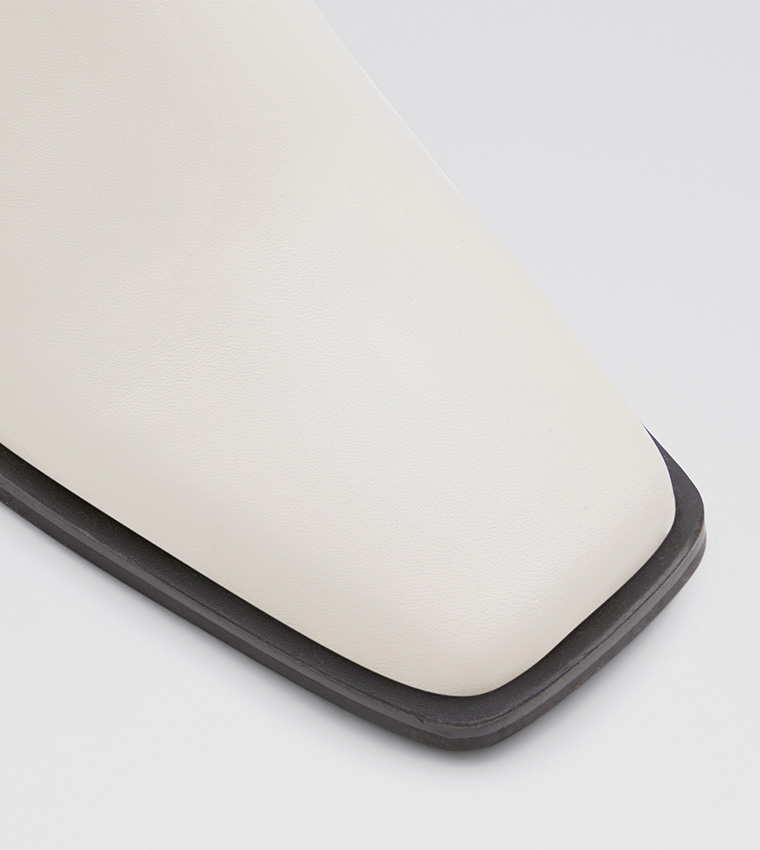 FOAL Square Toe Ankle Length Boots