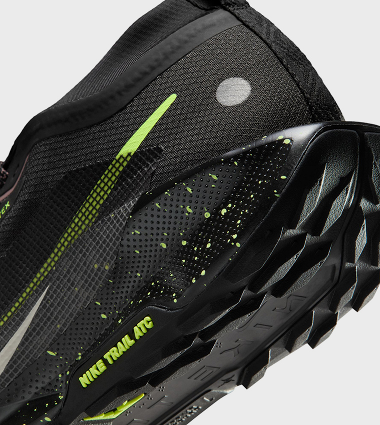 سنيكرز جري بيغاسوس تريل 5 مقاوم للماء