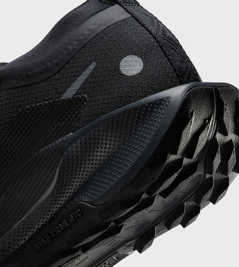 سنيكرز جري بيغاسوس تريل 5 مقاوم للماء