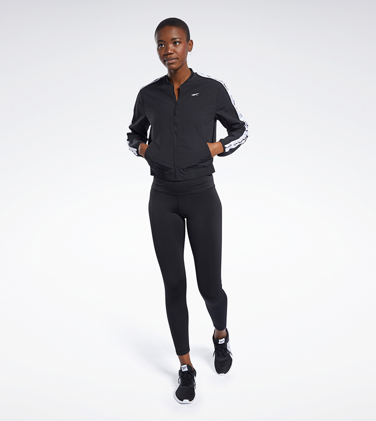 Te Myt Woven Jkt Ts-Black