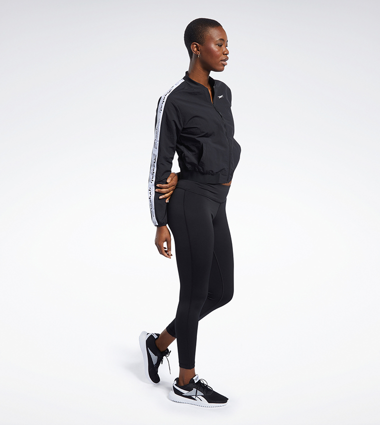 Te Myt Woven Jkt Ts-Black