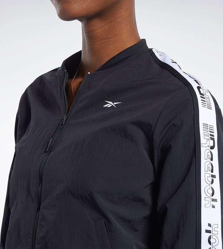 Te Myt Woven Jkt Ts-Black